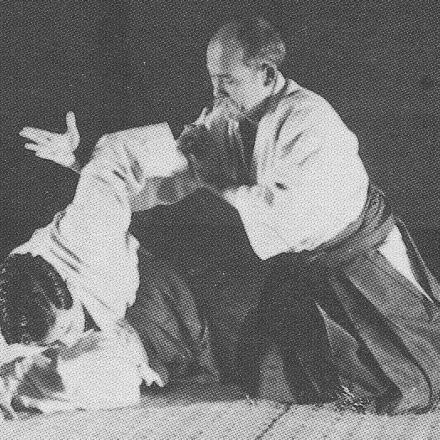 O Sensei Morihei Ueshiba Suwari